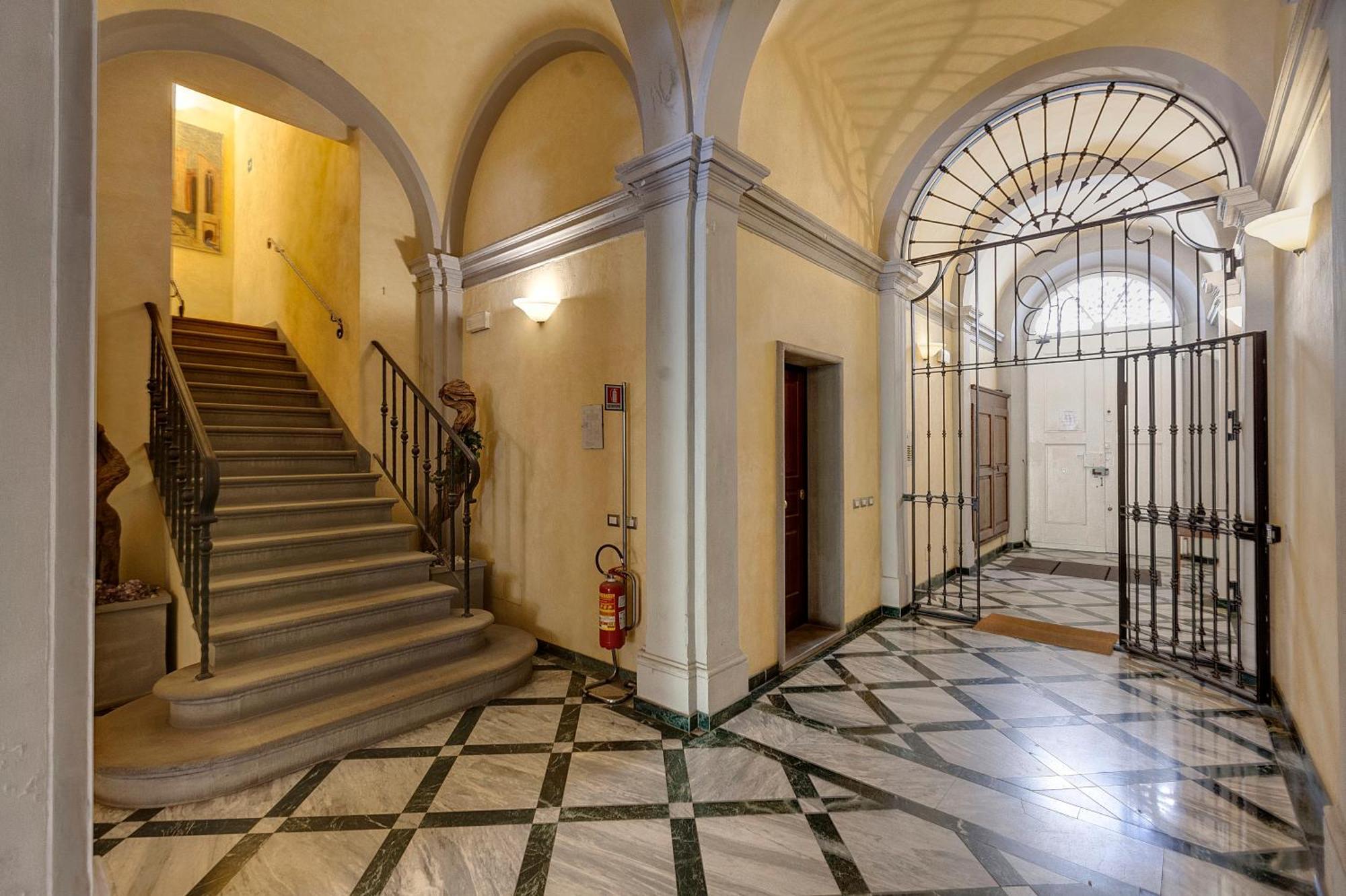 Ulisse & Penelope Apartments By Mamo Флоренция Экстерьер фото